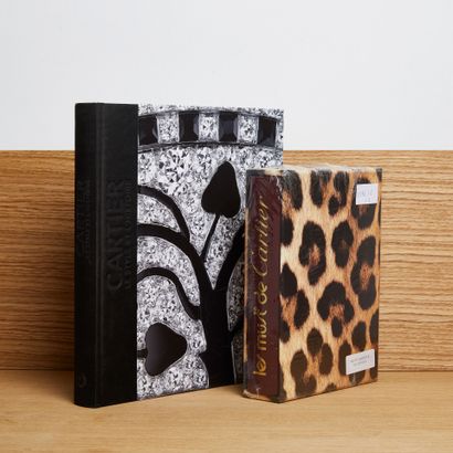 CARTIER
Set of 2 books including:
- Les Must...