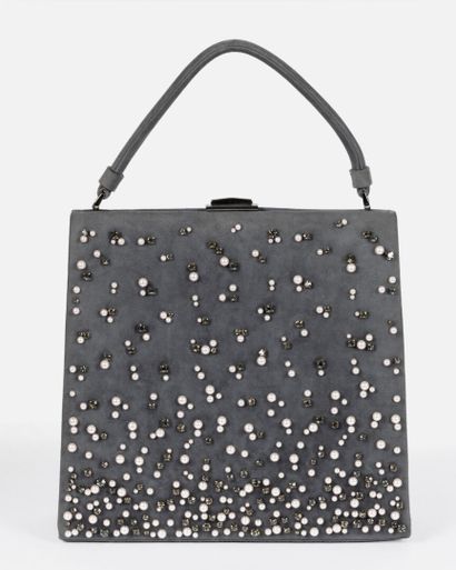 VALENTINO GARAVANI
Box-shaped handbag in...