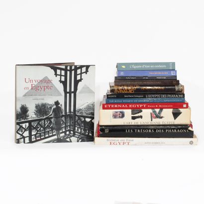 Fort comprenant 12 livres dont :
- Yesterday...