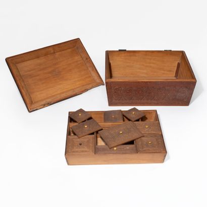 Coffret, Indonésie, circa 1900
En bois finement...