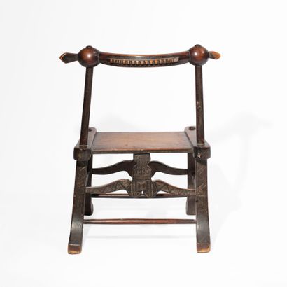Chaise kafwokonolo en bois, apanage des hommes...