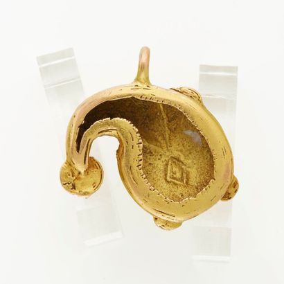 Pendentif en or 14K (585), Akan, Ghana
En...