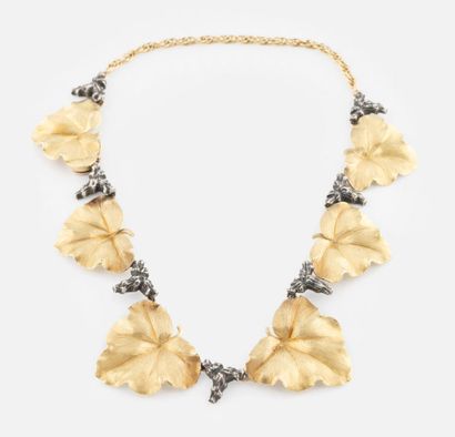 BUCCELLATI
Collier en or et argent, par Buccellati
En...