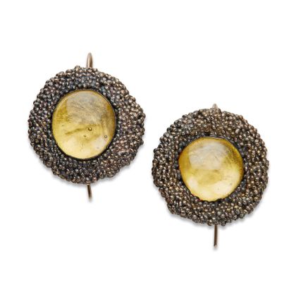 Giorgio VIGNA (né en 1955)
Paire de pendants...