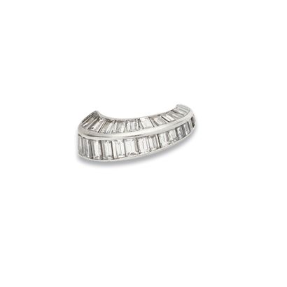 Bague diamants et platine
En platine (850),...