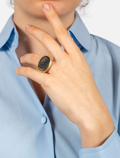 Juliette POLAC (née en 1964)
Bague intaille...