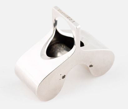 TRAVAIL CONTEMPORAIN
Bague en argent,
De...