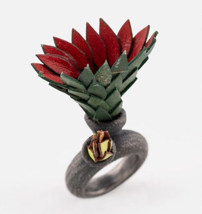 HeeJoo KIM (XXIe SIECLE)
Bague argent, cuir...