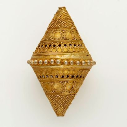 Perle en vermeil, Fulani, Mali, 
En argent...