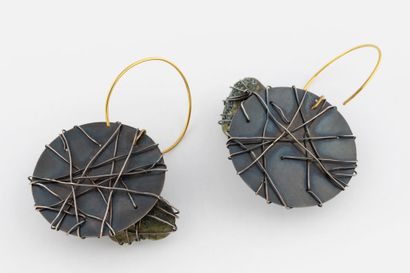 Lara KOULAJIAN (née en 1964)
Paire de pendants...