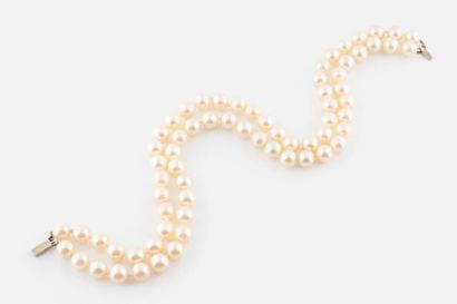 Collier perles de culture,
A deux rangs de...