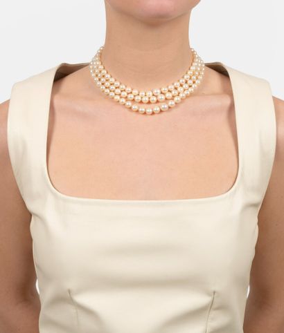 Collier perles de culture
A trois rangs de...