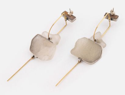 Delphine NARDIN (née en 1965)
Paire de pendants...