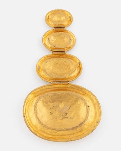 Line VAUTRIN (1913-1997)
Pendentif en bronze...