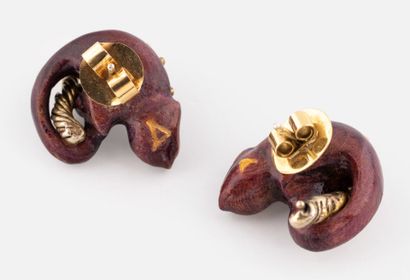 Boucles d'oreilles en argent, o émail et...