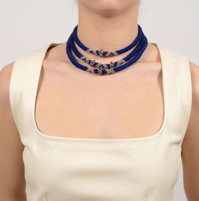 Collier en perles de verres bleu et rouge-Népal
A...