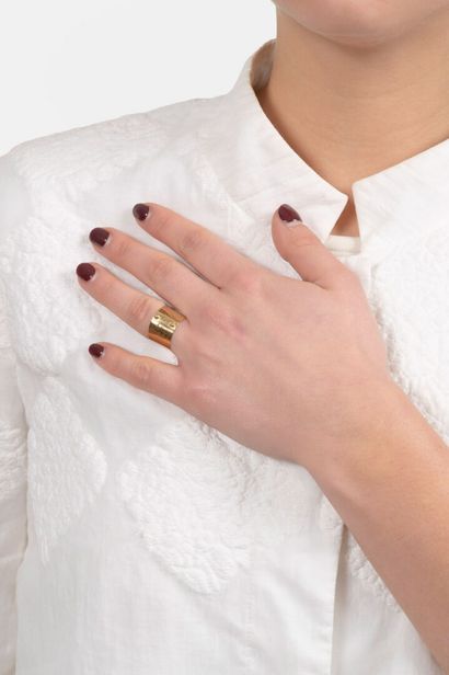 Chelo SASTRE (née en 1944)
Bague bandeau...