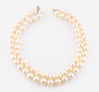 Collier perles de culture,
A deux rangs de...