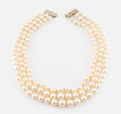 Collier perles de culture
A trois rangs de...