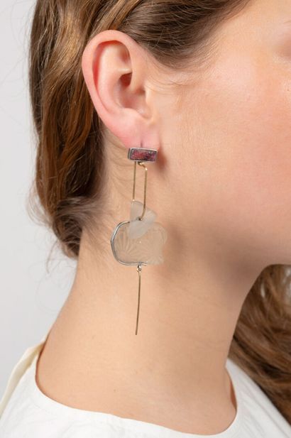 Delphine NARDIN (née en 1965)
Paire de pendants...