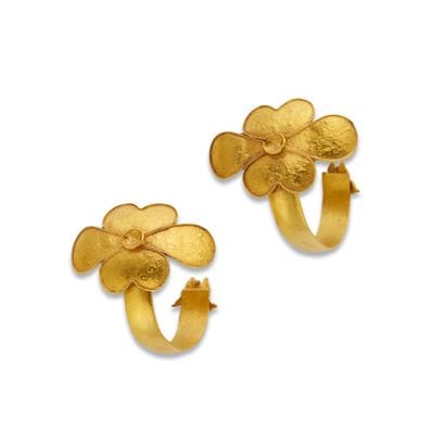 Paire de boucles d'oreilles en or, probablement...