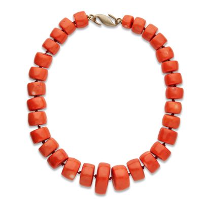 Collier corail et argent
Fermoir en argent...