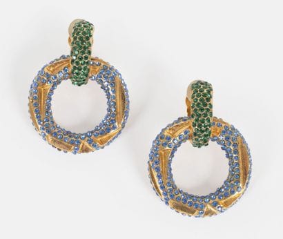 LANVIN
Pair of round clip-on earrings in...