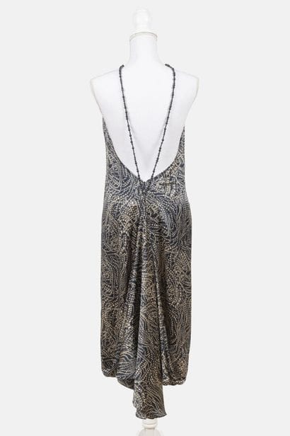 GIVENCHY BY ALEXANDER MCQUEEN RESORT
Flowing...