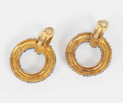 LANVIN
Pair of round clip-on earrings in...