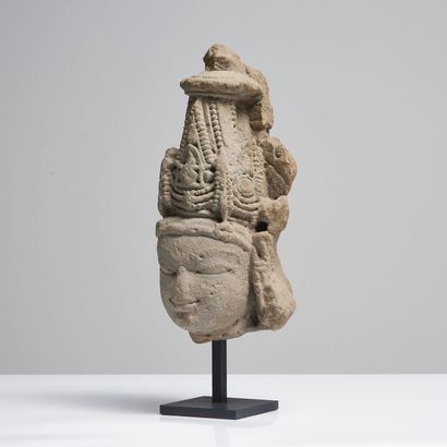 TÊTE DE VISHNOU, INDE, XI-XIIe SIÈCLE
INDE,...