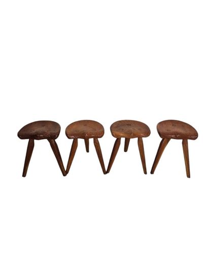 ANNÉES 1960
Suite de quatre tabourets tripodes...