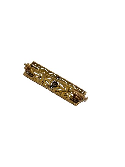 ART DECO BROOCH 
Small Art Deco brooch in...