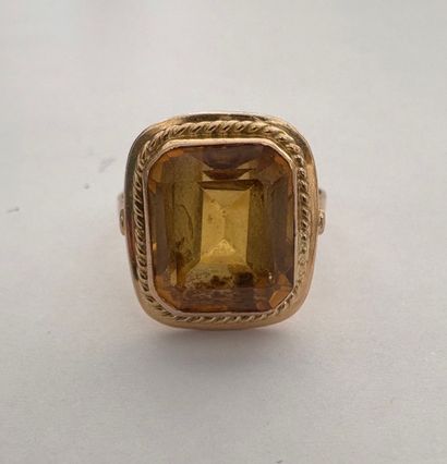 14 K YELLOW GOLD RING 
14 K (585 thousandths)...