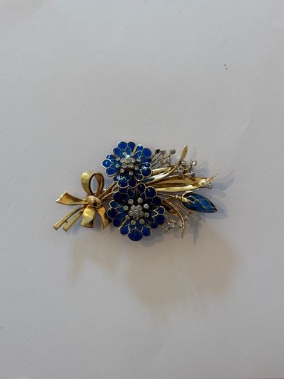 FRENCH WORK CIRCA 1940
Bouquet brooch in...