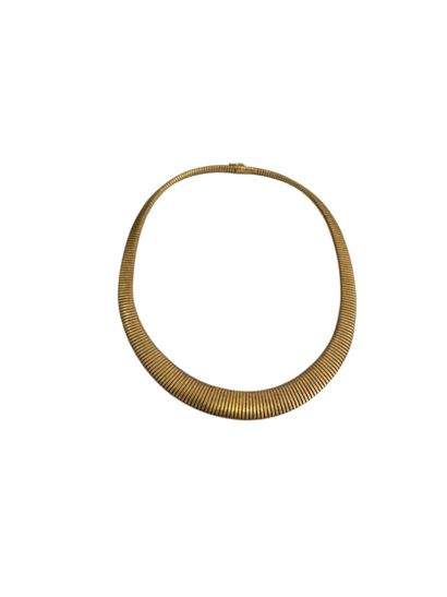DEMIE PARURE EN OR JAUNE 
Bracelet en or...