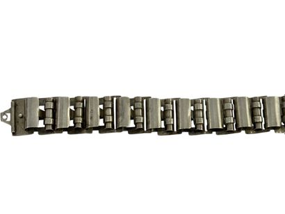 MODERNIST WORK 
Silver bracelet with articulated...