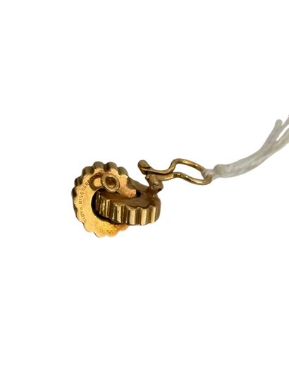 MAUBOUSSIN PARIS 
Clip d'oreille en or jaune...