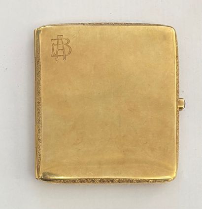 14 K GOLD CIGARETTE BOX 
Rectangular cigarette...