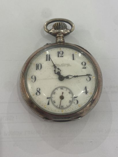 SILVER GOUSSET WATCH 
Silver gousset watch...