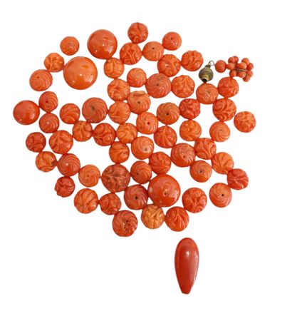 CORAL BEADS AND ELEPHANTS 
Lot of coral beads...