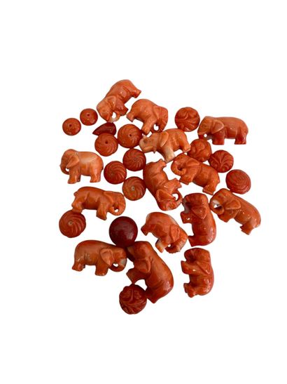 CORAL BEADS AND ELEPHANTS 
Lot of coral beads...