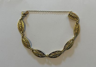 BRACELET EN OR JAUNE 
Bracelet en or jaune...