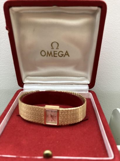 OMEGA. FRAIS ACHETEURS REDUITS : 5% H.T.
FRAIS...