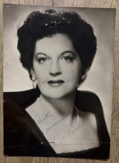 VARNAY (Astrid) (1918-2006). Cantatrice américaine...