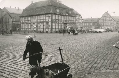 Rolf HERBERT GILLHAUSEN (1922-2004) 
La vieille...