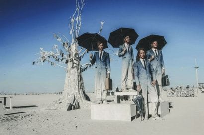 Eric BOUVET (Né en 1961) 
Burning Man, hommes,...