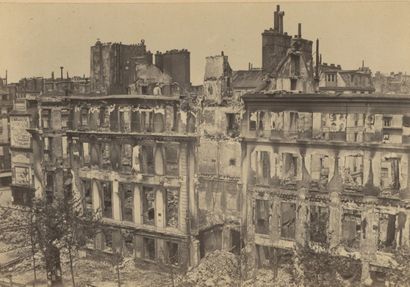 La Commune de Paris - 1871
Ruines du Théâtre...