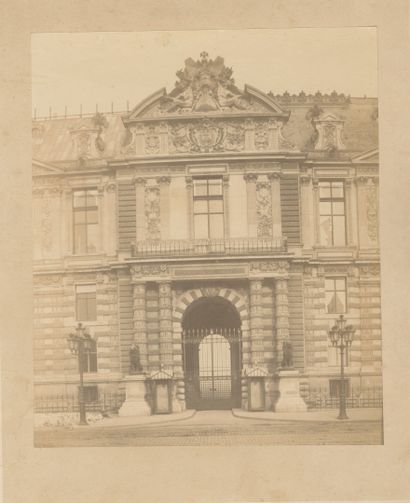 Paris - Monument Historique
La Porte des...
