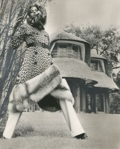 Jacques BOURBOULON (Born in 1946) 
Fur coat...