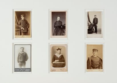 ANONYME
Militaires et marins


Portraits...